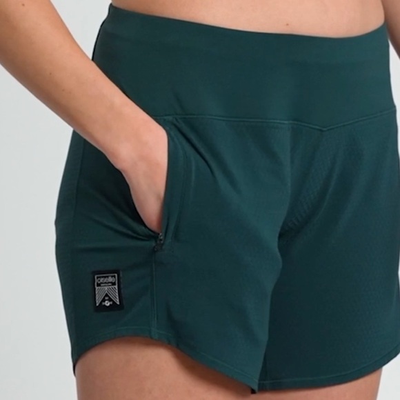 Oiselle Long Roga Shorts - Picture 12 of 15